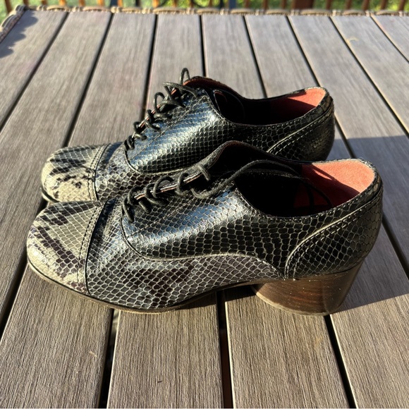 Marc Jacob’s Snakeskin Lace-Up Shoes - Picture 3 of 6